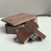 Chiavetta a cuore da 32gb personalizzata incisa laser moredesign